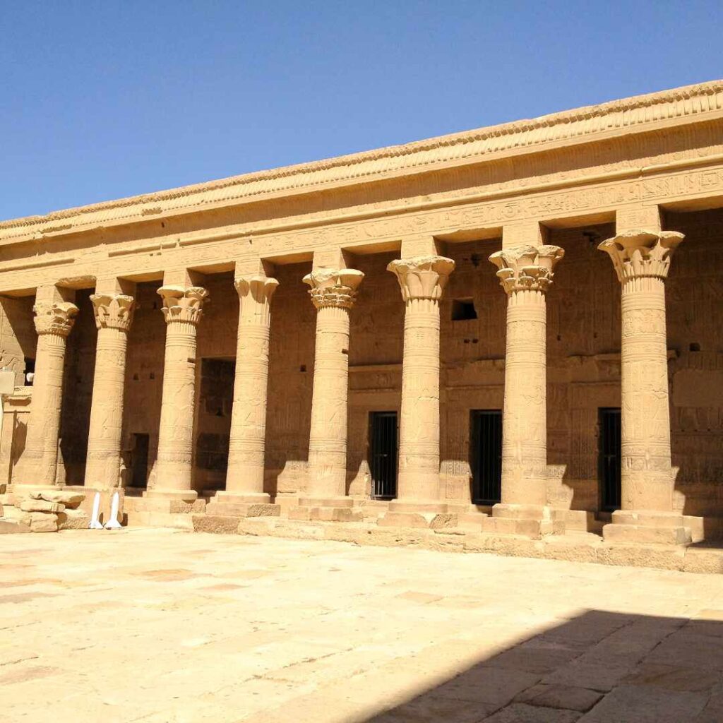 3 day Egypt tour packages, Luxor Aswan tour packages.