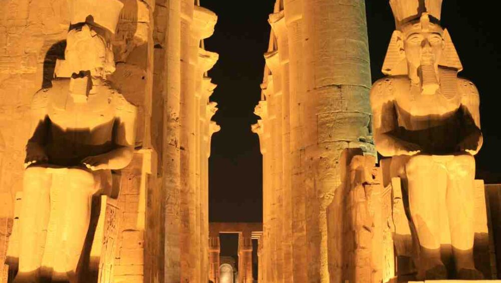 luxor day tour, private luxor day tour, luxor valley of the kings day tour, luxor day tour itinerary, luxor karnak temple day tour, luxor hot air balloon tour, best luxor day tours, luxor day tour price